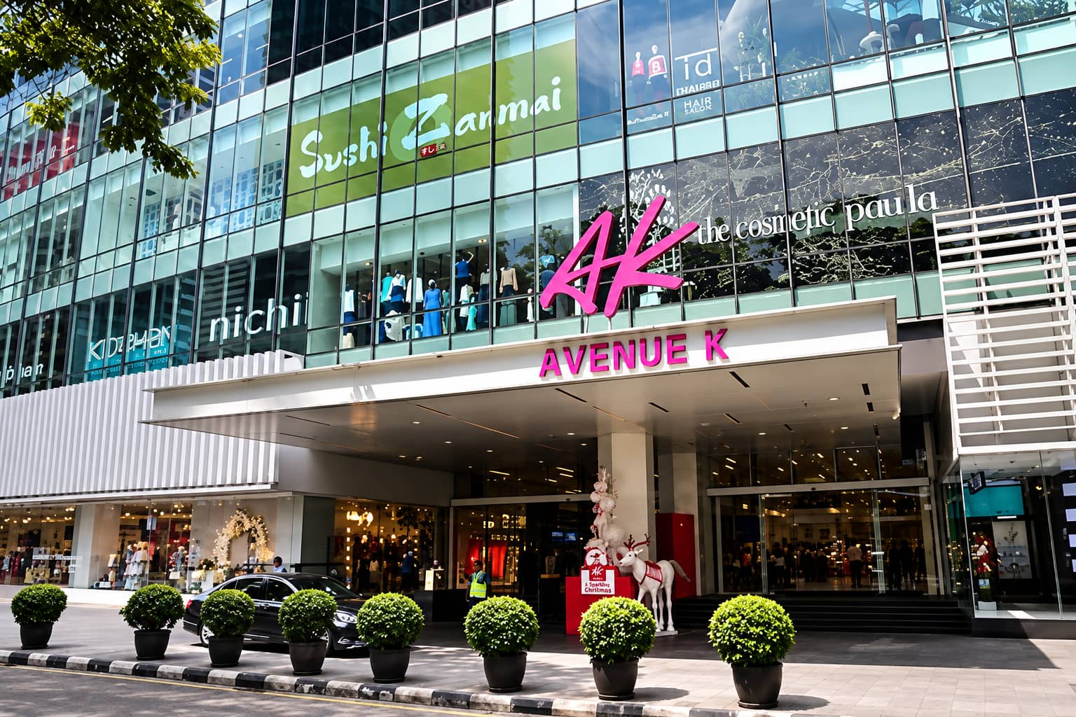 Avenue K Mall
